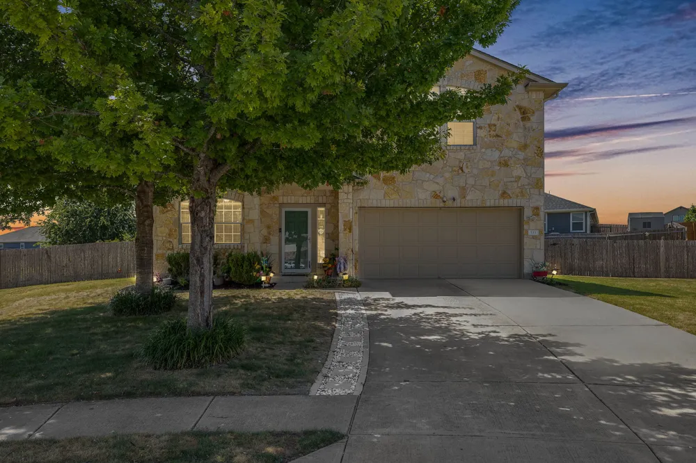133 Lavaca Loop Hutto, TX 78634