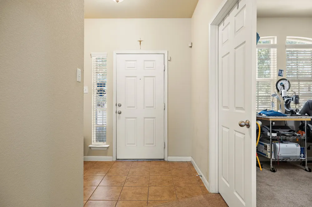 133 Lavaca Loop Hutto, TX 78634