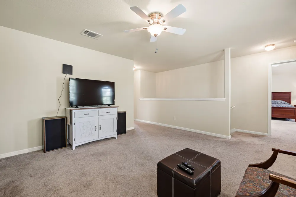 133 Lavaca Loop Hutto, TX 78634