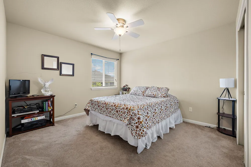 133 Lavaca Loop Hutto, TX 78634