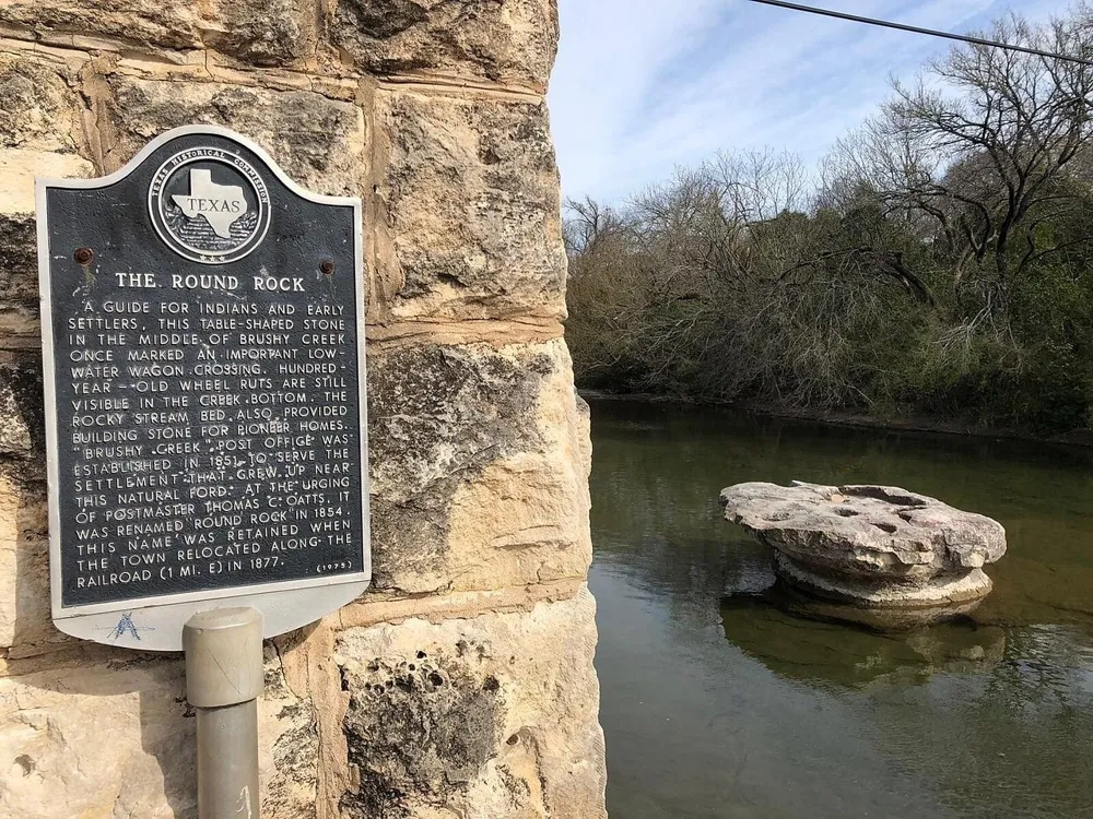 1305 E Main Street Round Rock, TX 78664