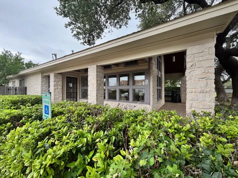 3737 Williams Drive