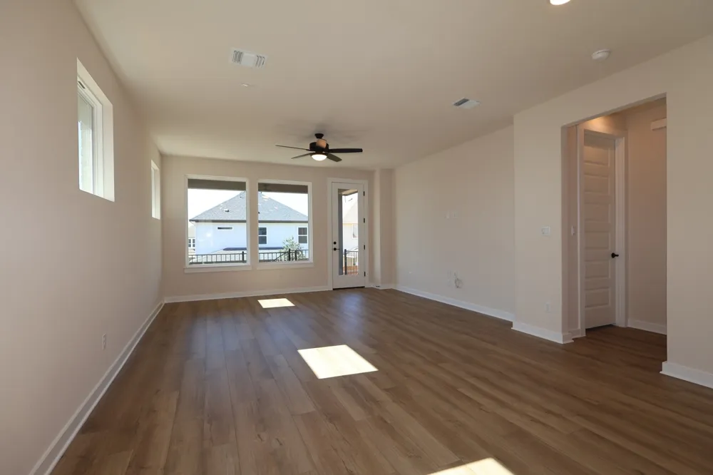 225 Grayson Elm Pass Dripping Springs, TX 78620