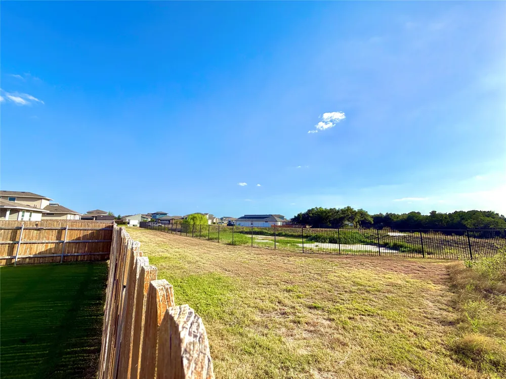 305 Tequilana Pass Leander, TX 78641