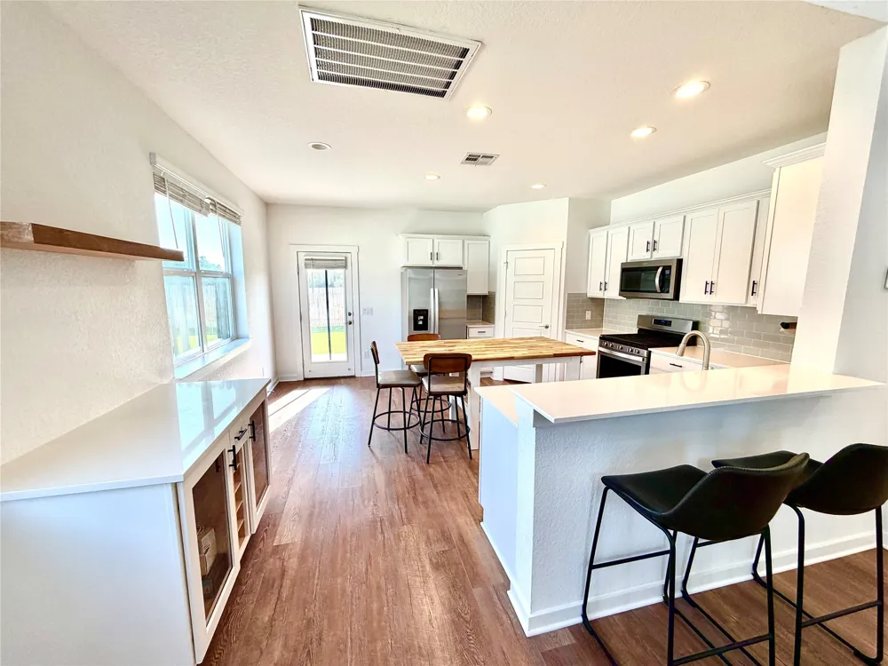 305 Tequilana Pass Leander, TX 78641