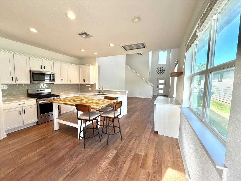 305 Tequilana Pass Leander, TX 78641