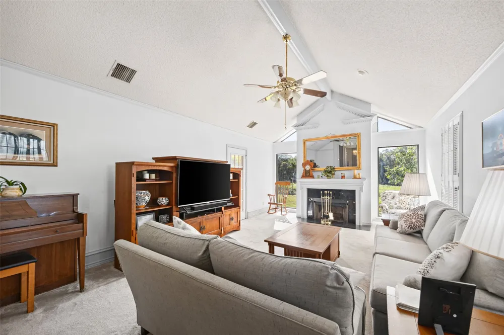 161 County Road 441 Thorndale, TX 76577