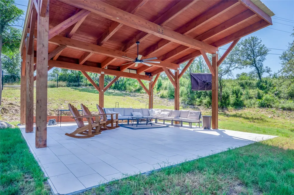 4300 Derrick Cove #A Spicewood, TX 78669