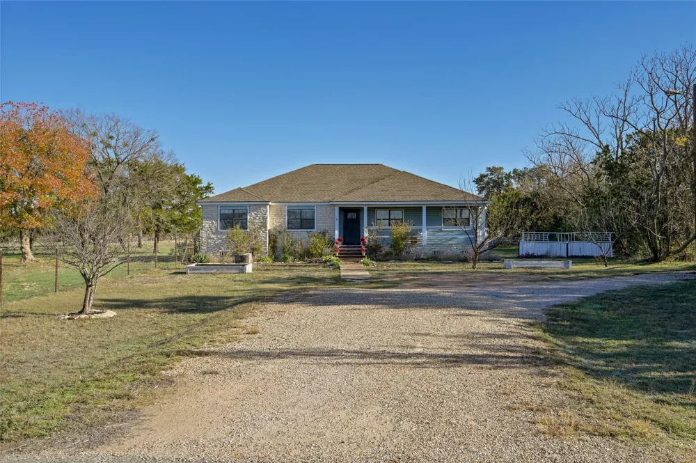 105 Deep Lake Circle Liberty Hill, TX 78642