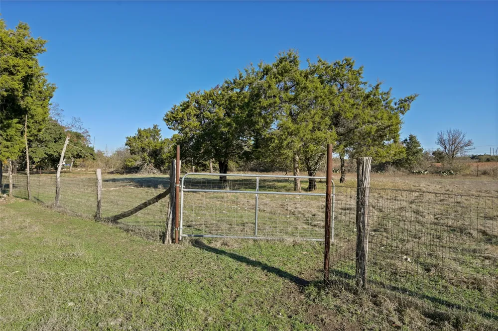 105 Deep Lake Circle Liberty Hill, TX 78642