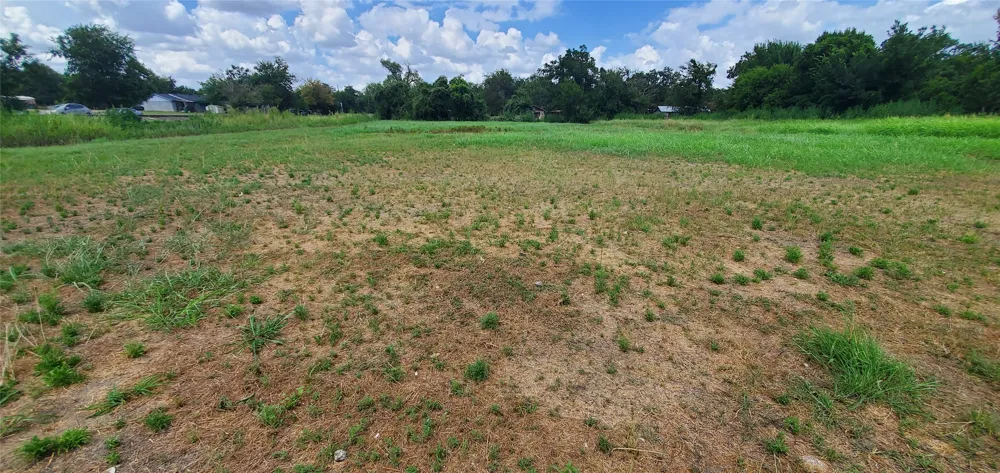 810 W 7th Street Cameron, TX 76520