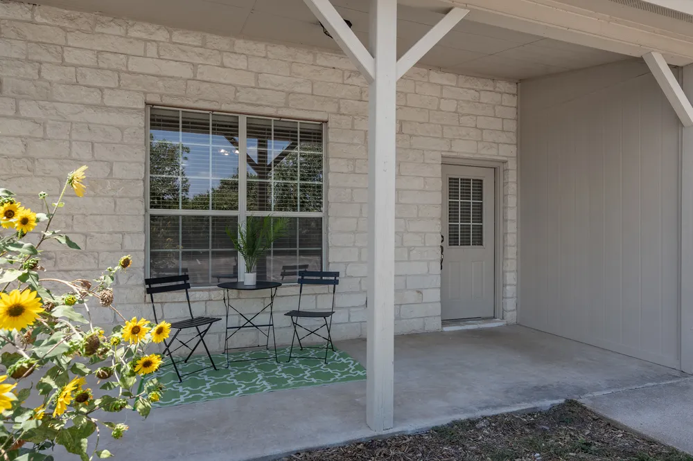 200 Sandstone Drive #E/F Jarrell, TX 76537