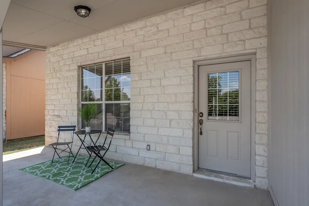 200 Sandstone Drive #E/F Jarrell, TX 76537