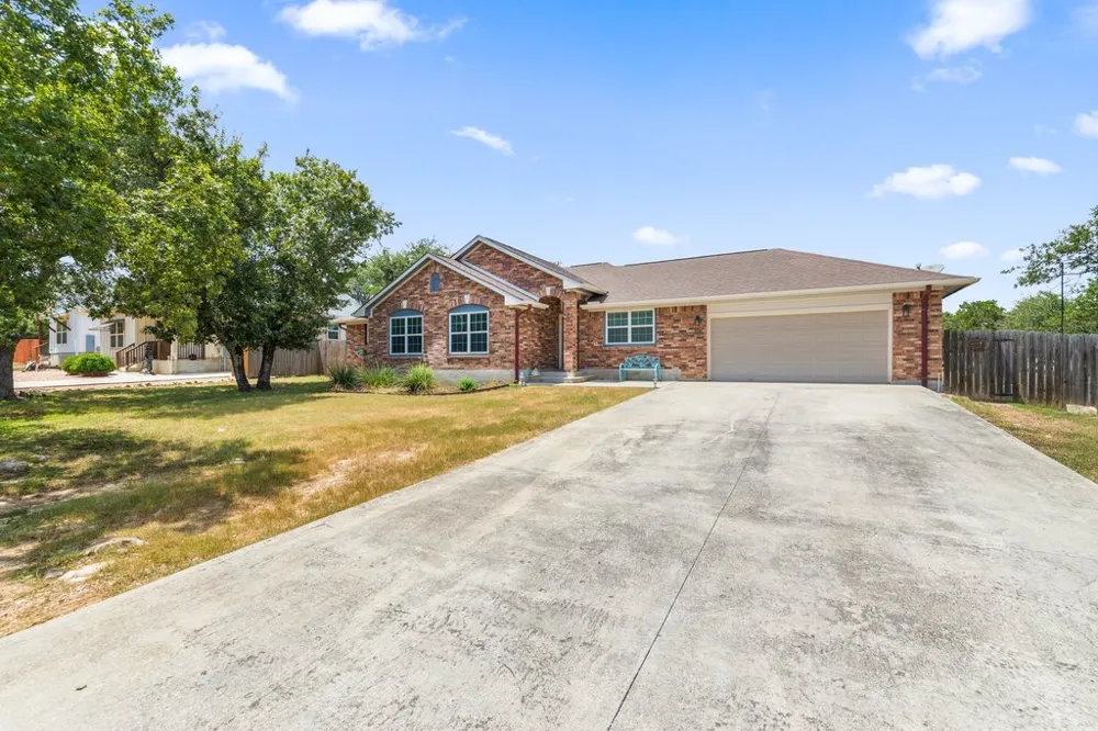8 Stone Creek Circle Wimberley, TX 78676