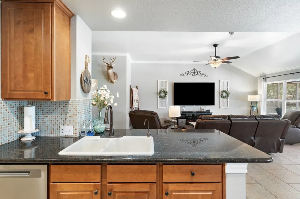 8 Stone Creek Circle Wimberley, TX 78676