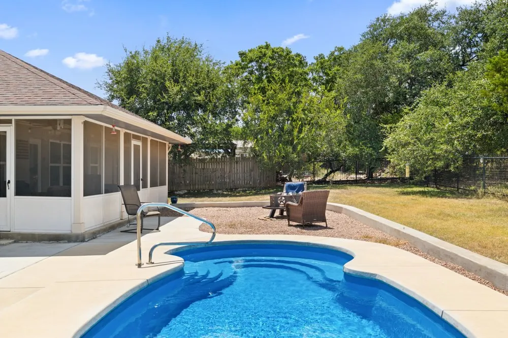 8 Stone Creek Circle Wimberley, TX 78676