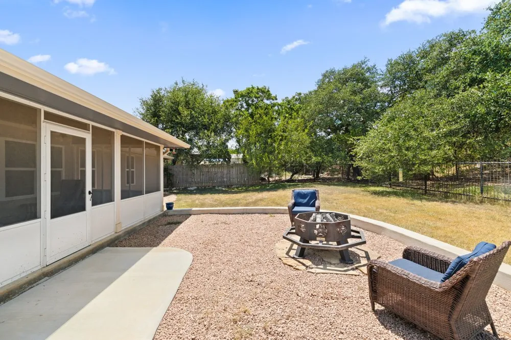8 Stone Creek Circle Wimberley, TX 78676