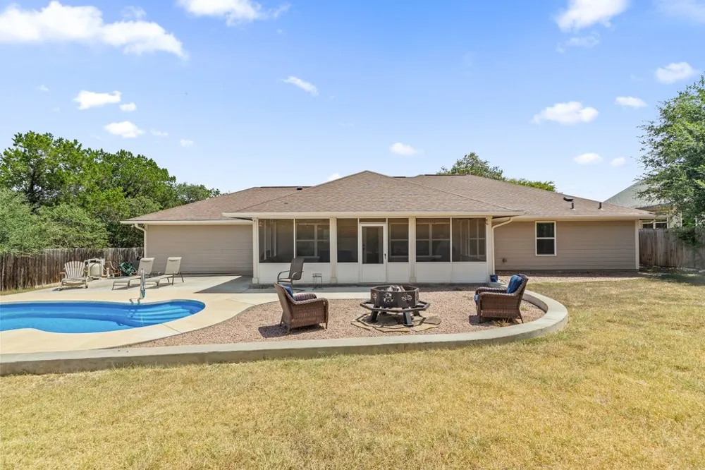 8 Stone Creek Circle Wimberley, TX 78676