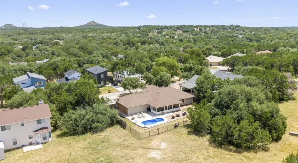 8 Stone Creek Circle Wimberley, TX 78676