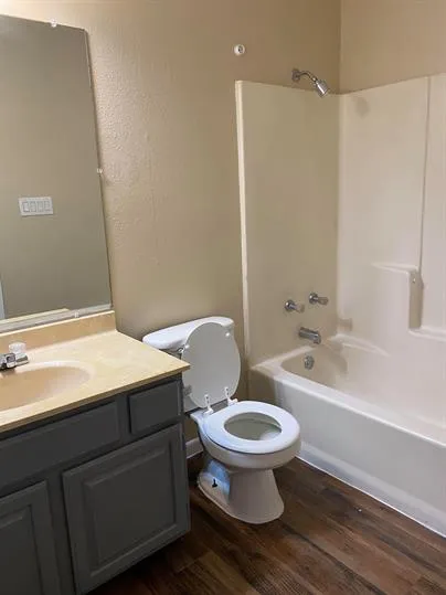 139 Elm Drive #208 Lockhart, TX 78644
