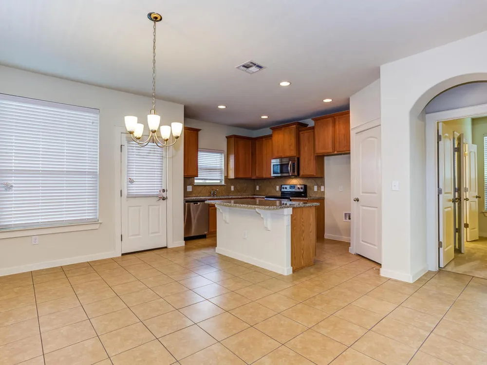 3904 Kennedy Grace Lane Austin, TX 78728
