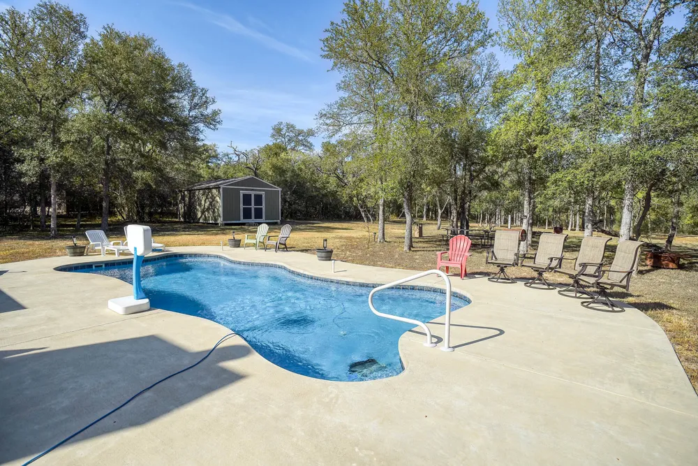 384 Pope Bend Road Cedar Creek, TX 78612