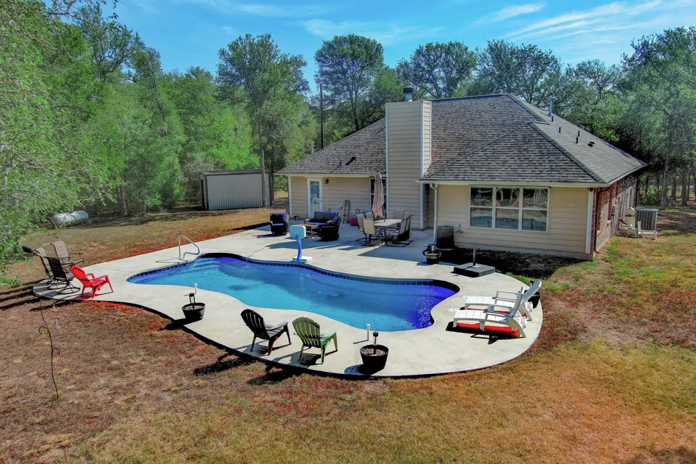 384 Pope Bend Road Cedar Creek, TX 78612