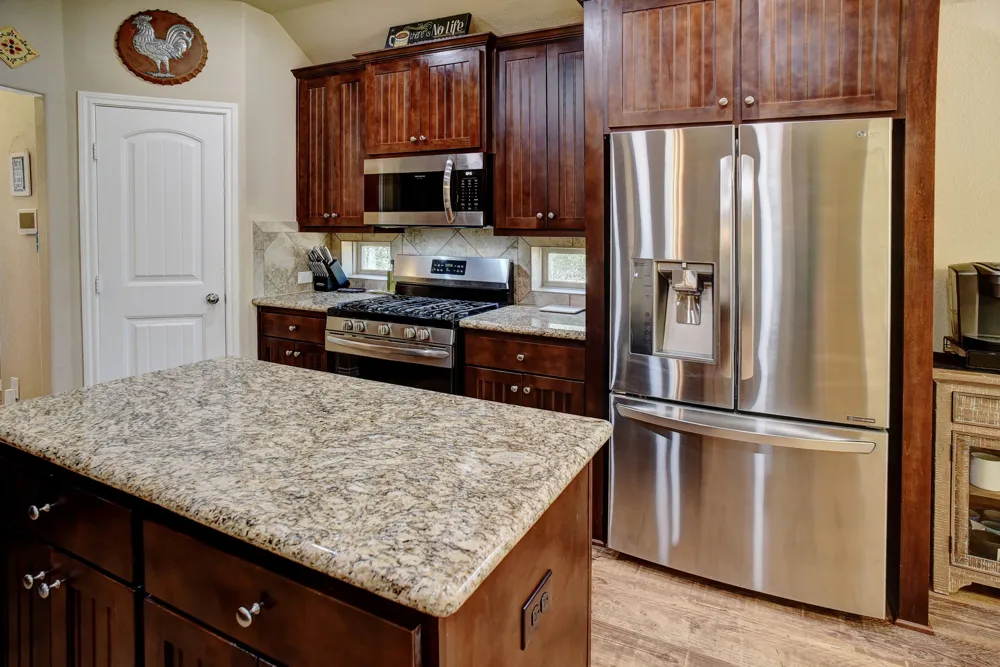384 Pope Bend Road Cedar Creek, TX 78612