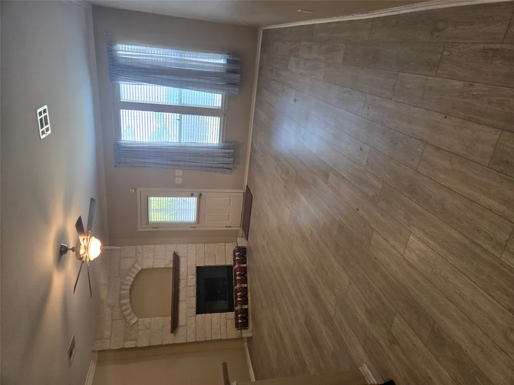 106 Floating Leaf Drive Hutto, TX 78634