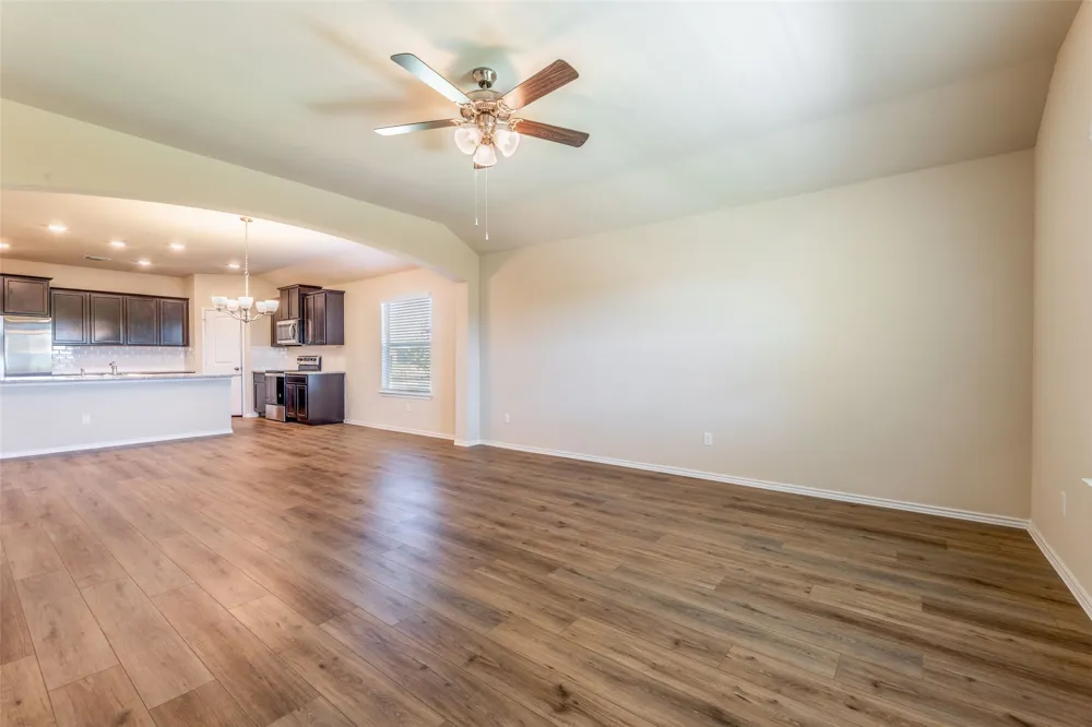 125 Break Avenue Taylor, TX 76574