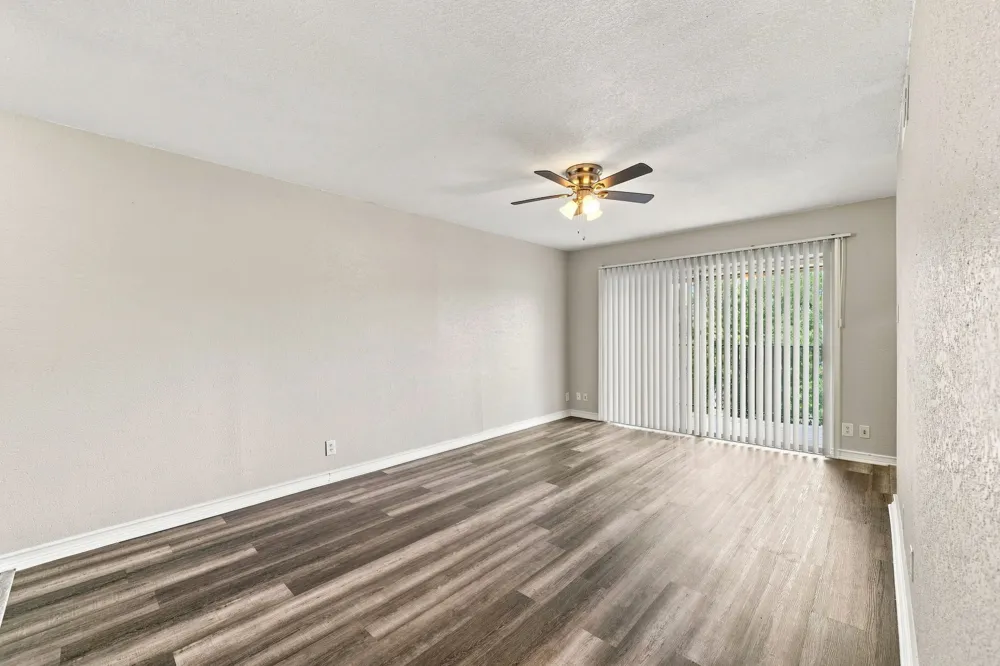 2600 Penny Lane #303 Austin, TX 78757