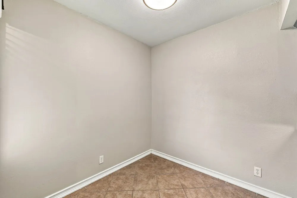 2600 Penny Lane #303 Austin, TX 78757