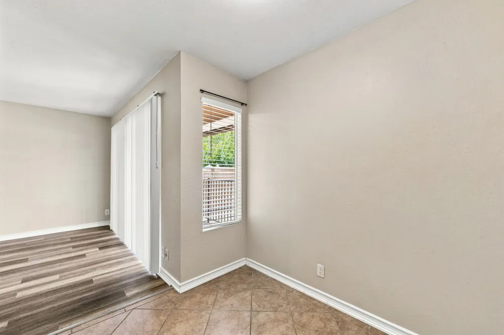2600 Penny Lane #303 Austin, TX 78757