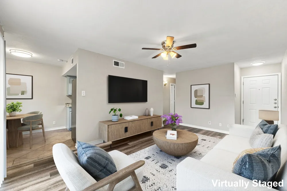 2600 Penny Lane #303 Austin, TX 78757