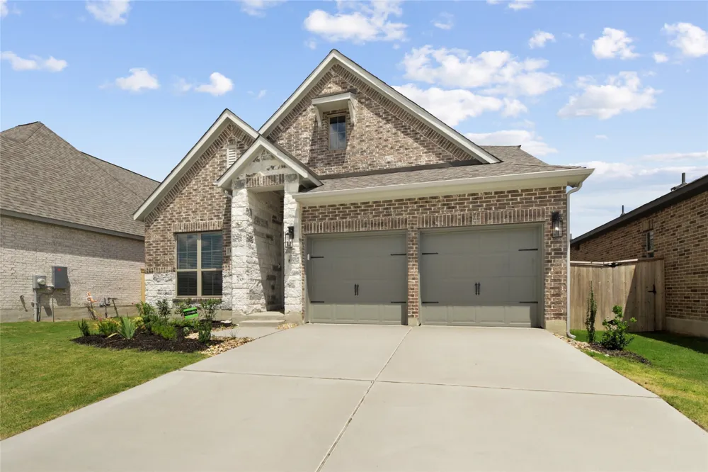 104 Chinaberry Bend Bastrop, TX 78602