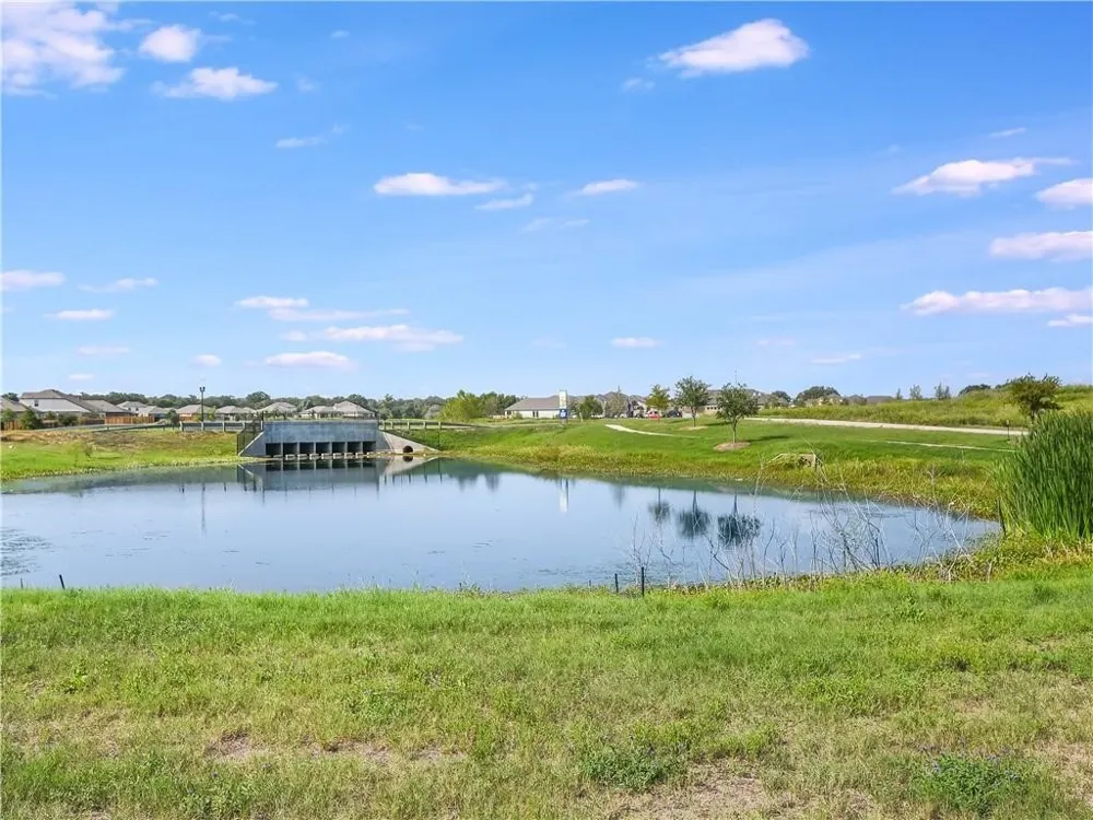 104 Chinaberry Bend Bastrop, TX 78602