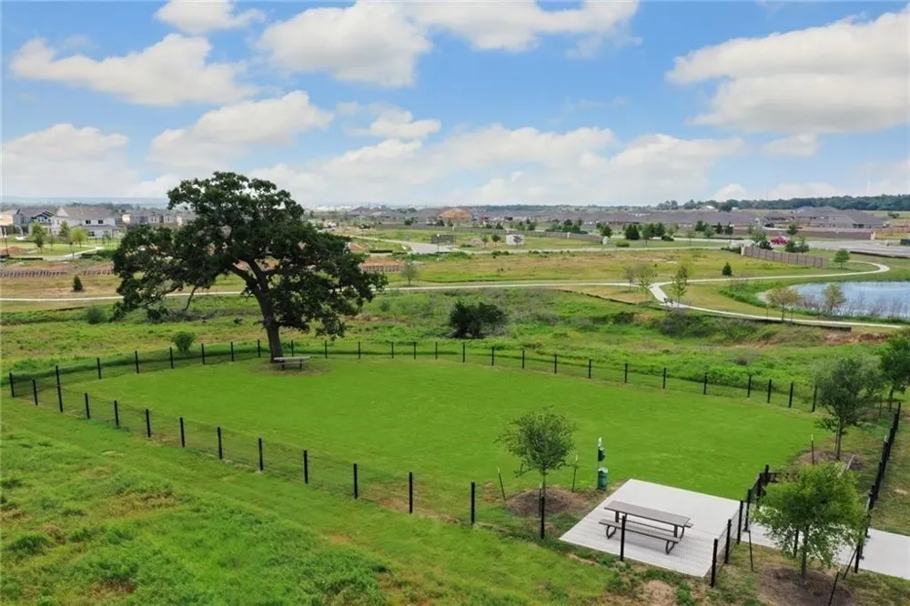 104 Chinaberry Bend Bastrop, TX 78602