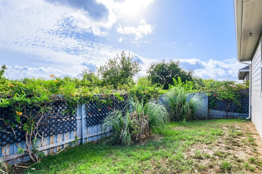 550 Nautical Loop Kyle, TX 78640