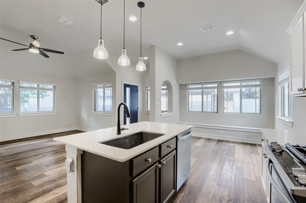 550 Nautical Loop Kyle, TX 78640