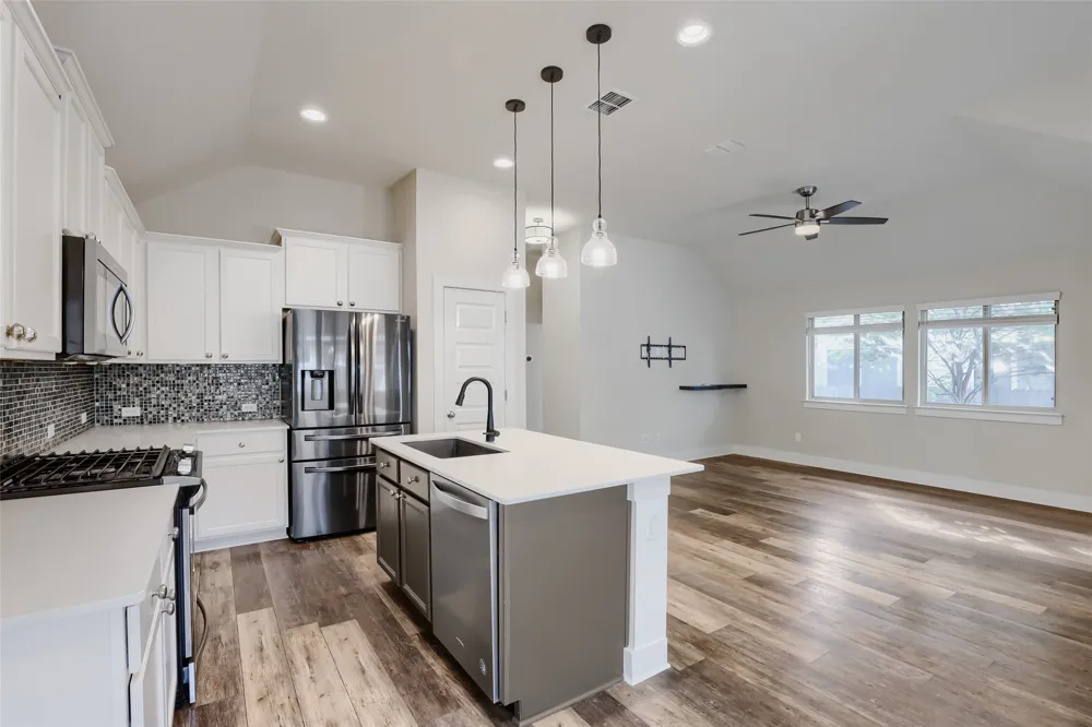 550 Nautical Loop Kyle, TX 78640