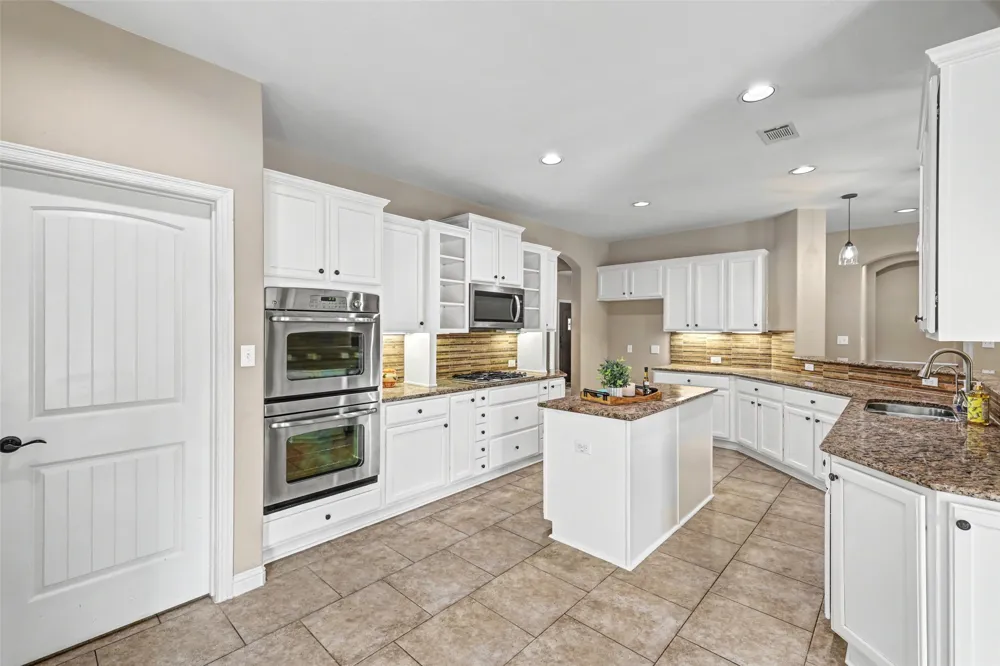 1813 Harvest Dance Drive Leander, TX 78641
