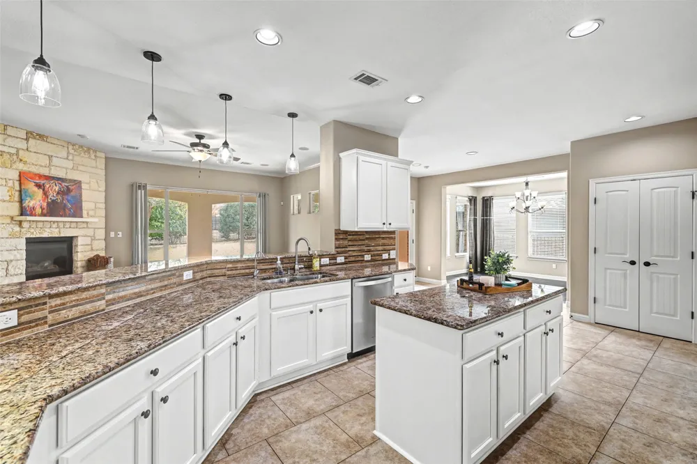 1813 Harvest Dance Drive Leander, TX 78641