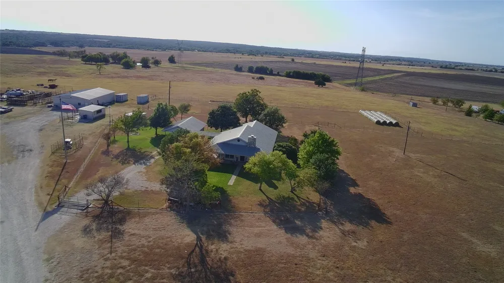 1351 CR 320 Granger, TX 76530