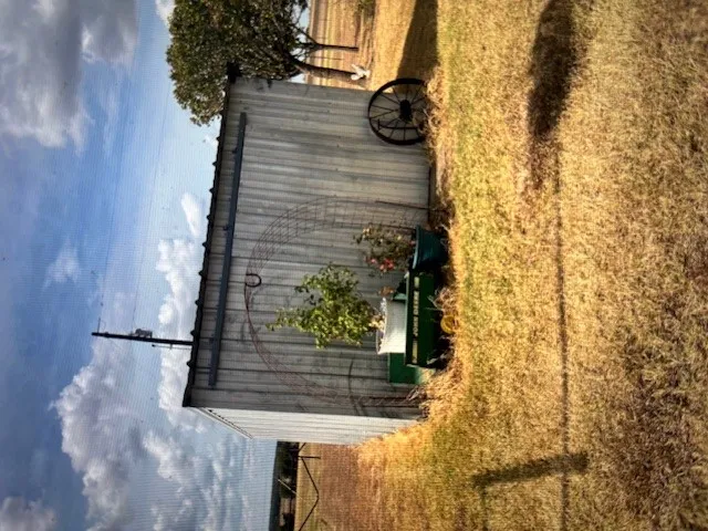 1351 CR 320 Granger, TX 76530
