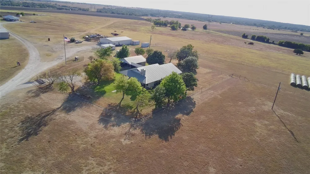 1351 CR 320 Granger, TX 76530
