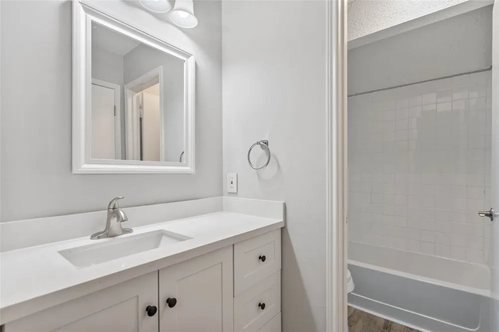 12808 Chromite Street #B Austin, TX 78727