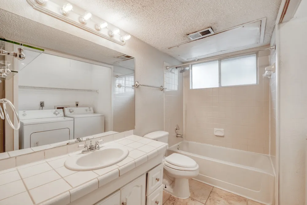 1015 E Yager Lane #35 Austin, TX 78753