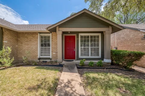 1015 E Yager Lane #35