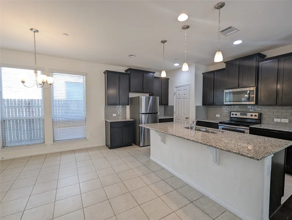 3240 E Whitestone Boulevard #37 Cedar Park, TX 78613