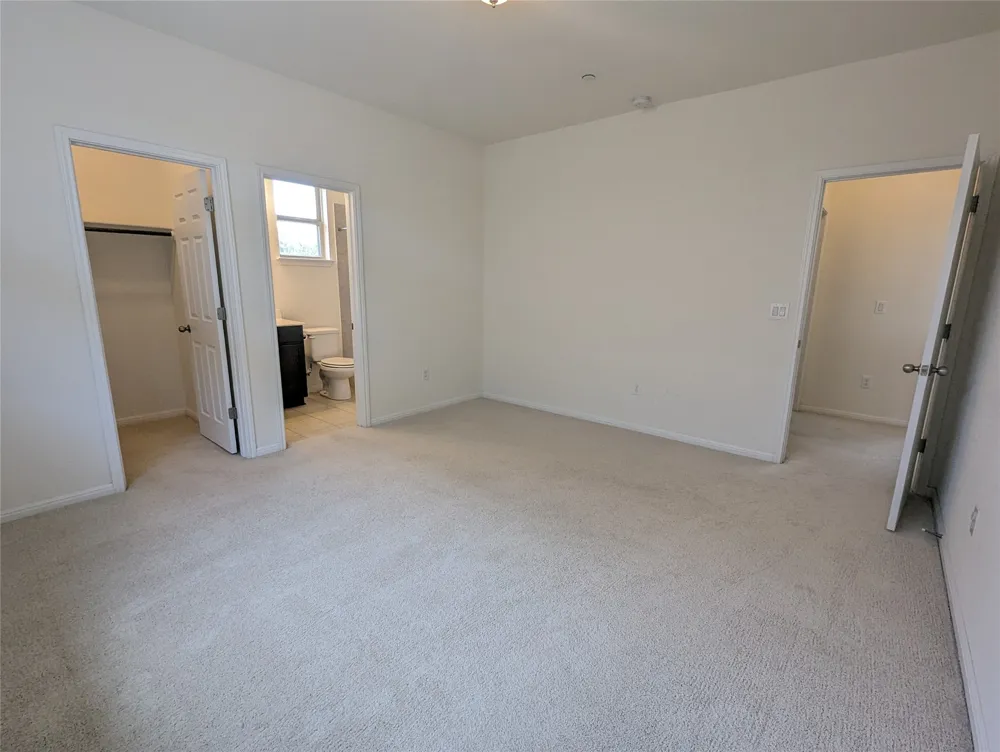 3240 E Whitestone Boulevard #37 Cedar Park, TX 78613